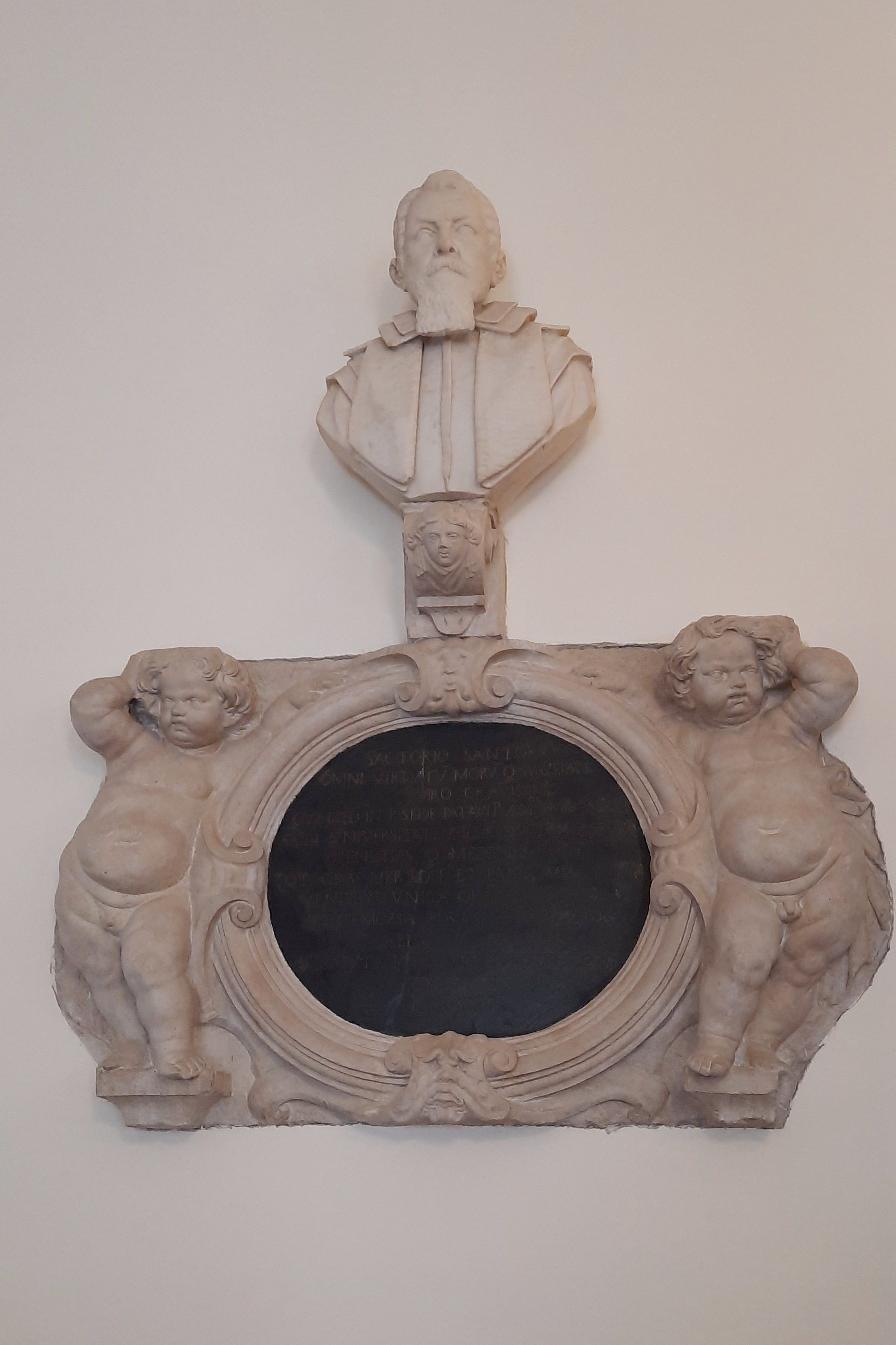 Santorio Santorio's bust, Ateneo Veneto, Venice - 01.jpg